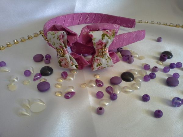 Tiara encapada c/ laço